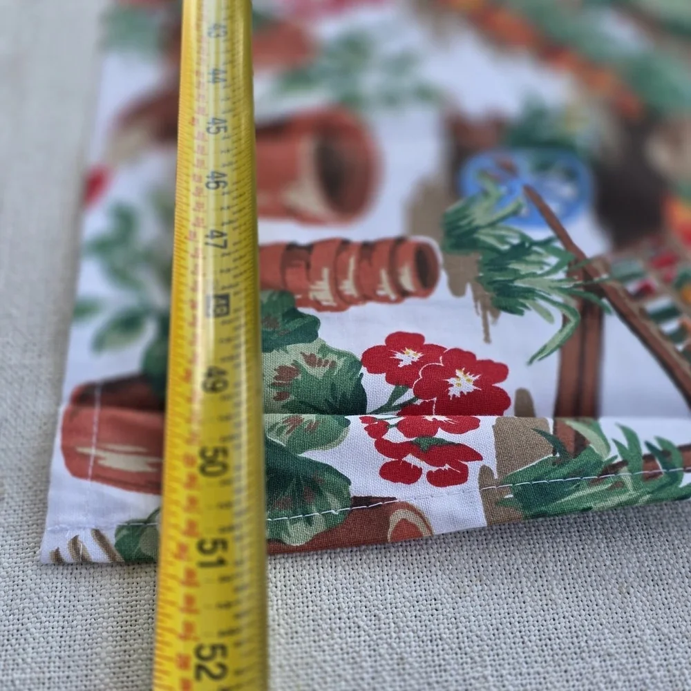 Wilton court decorating print