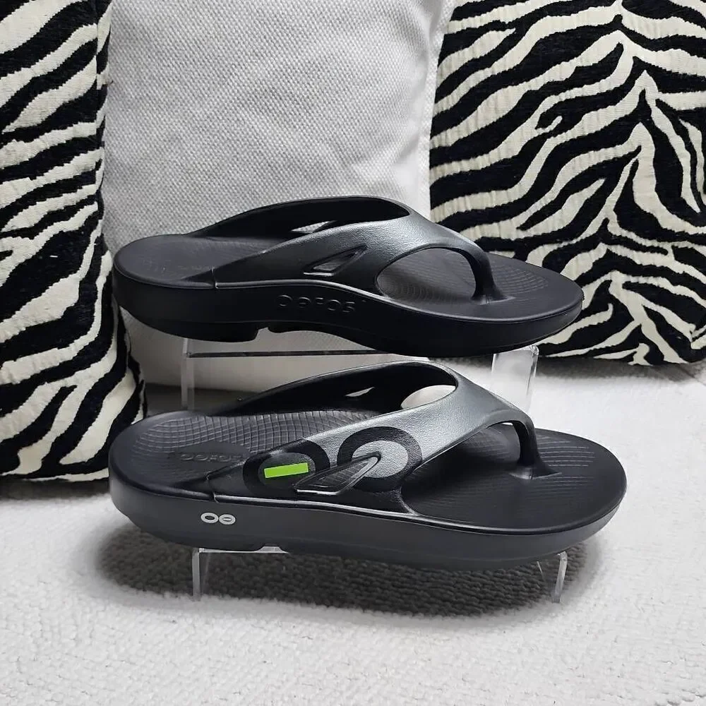 Oofos Men's OOriginal Sport Sandal - Graphite Size M10 W12