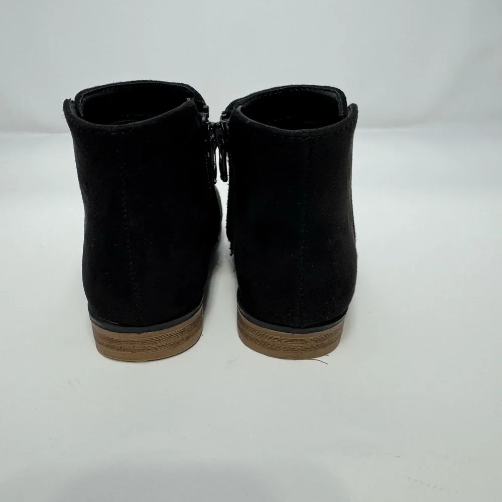 Cat & Jack sleek black