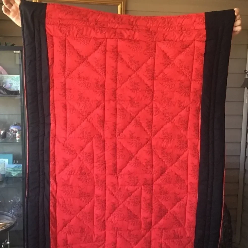 NWT Hand Crafted Red/Black/Grey/White Quilt