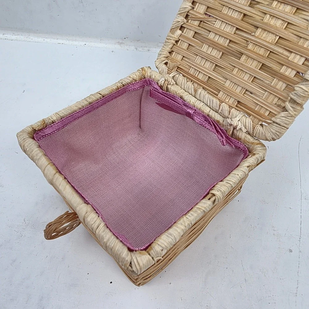 Avon this vintage