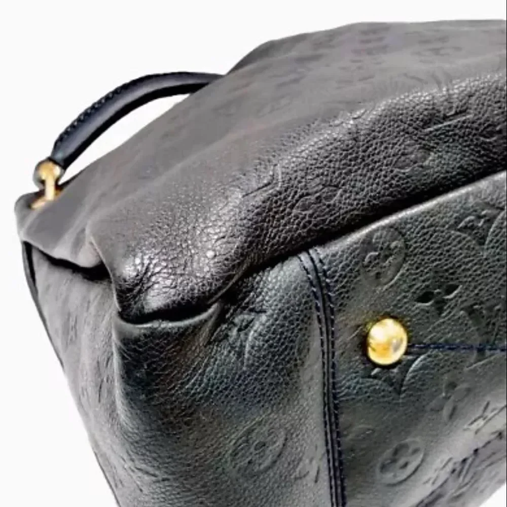 Auth Louis Vuitton Artsy Shoulder Bag MM Deep Navy Blue Leather Boho Monogram