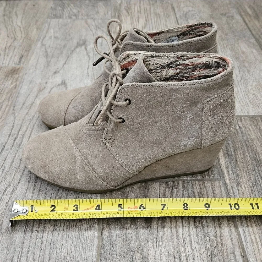 Toms kala wedge