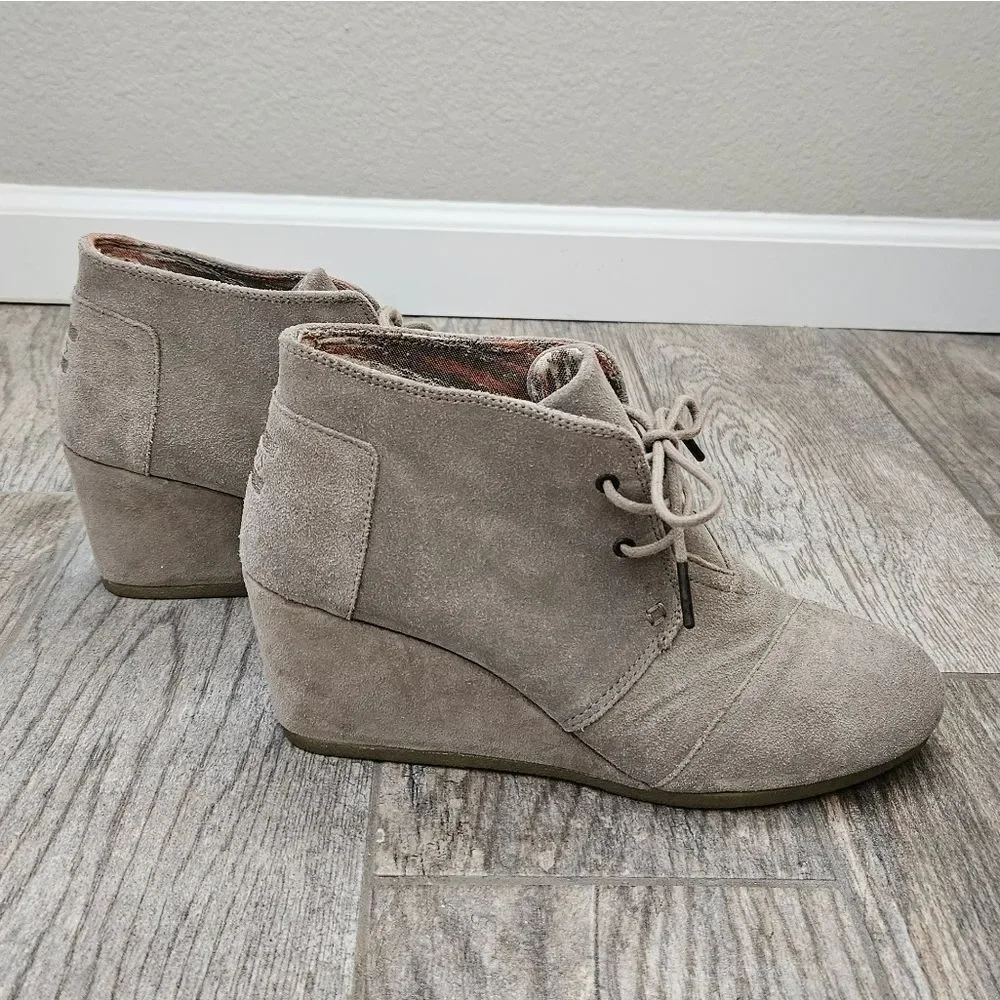 Toms kala wedge