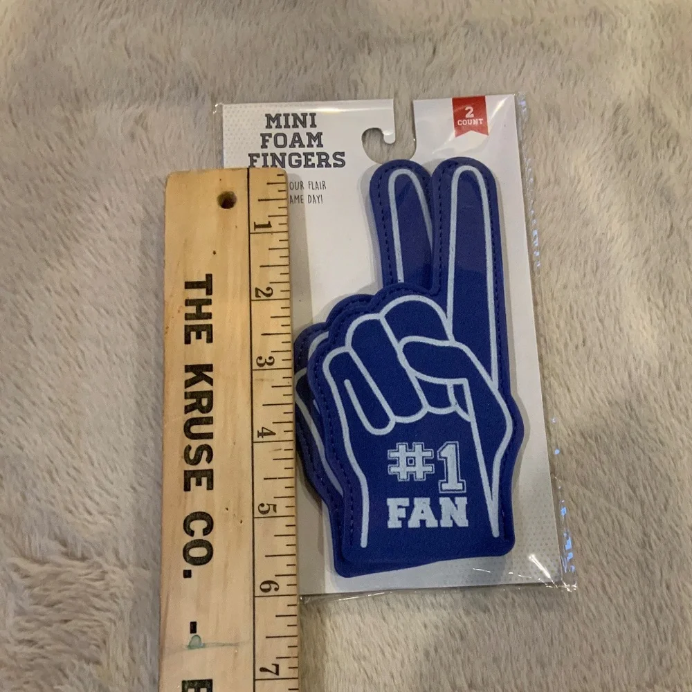 Target foam fingers