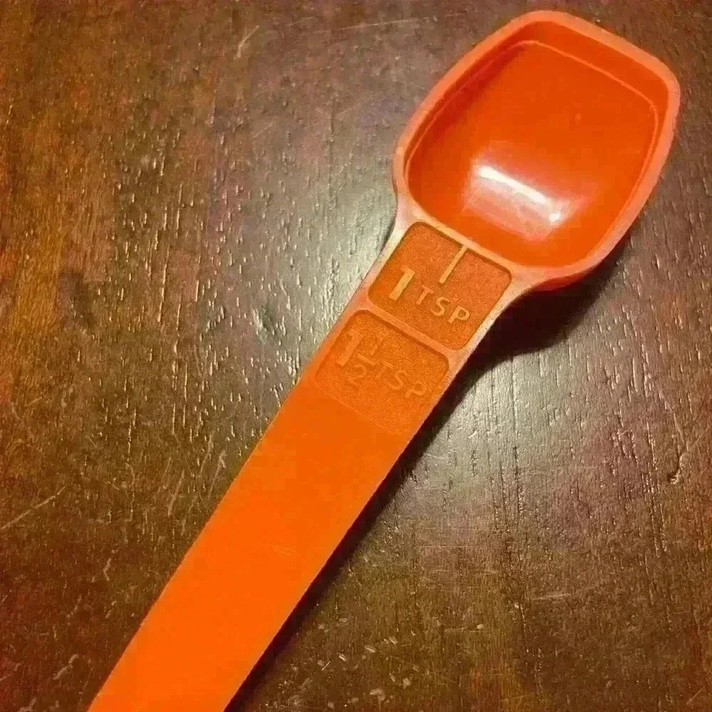 Vintage Orange Tupperware Replacement 1-1/2 TSP‎ ~ 1 TSP size Measuring Spoon