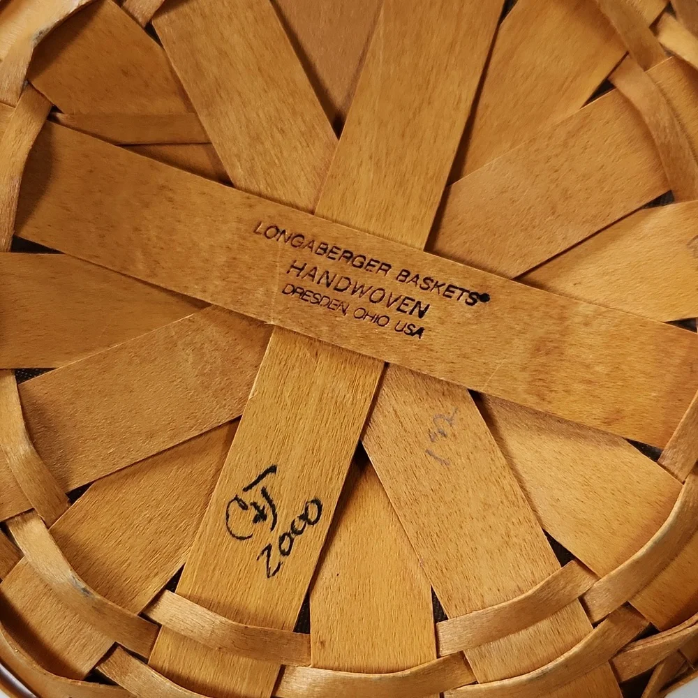 2000 Longaberger Button Basket with Brown Cloth Liner and Plastic 3 part…