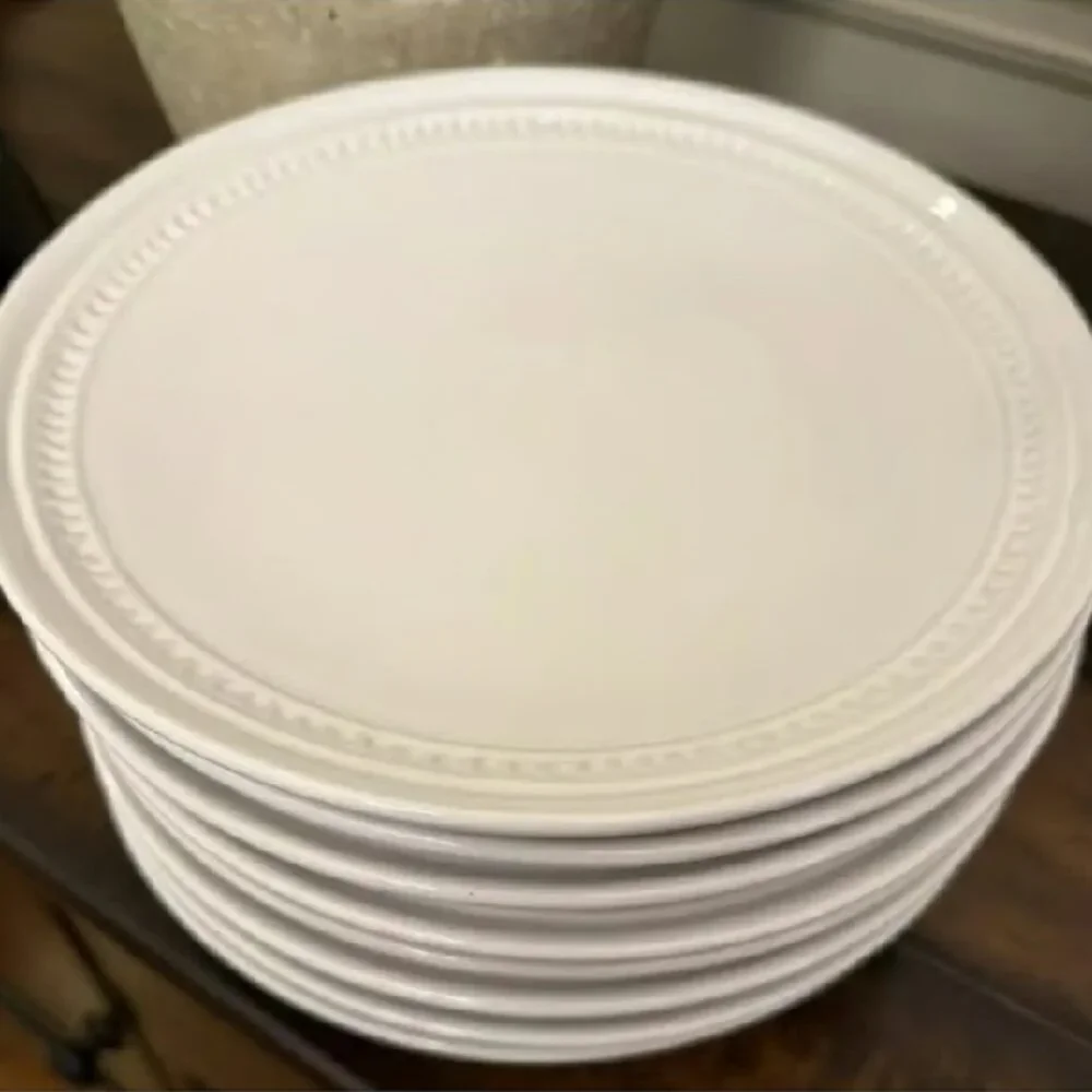 New S/4 Williams-Sonoma Castellano Salad Plates White | 9