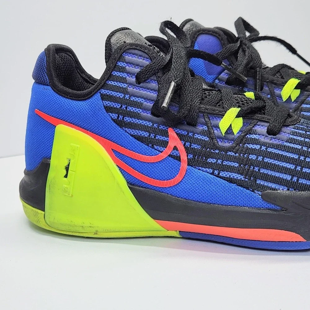 Nike lebron shoes