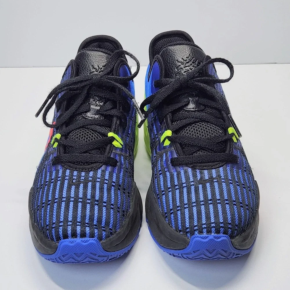 Nike lebron shoes
