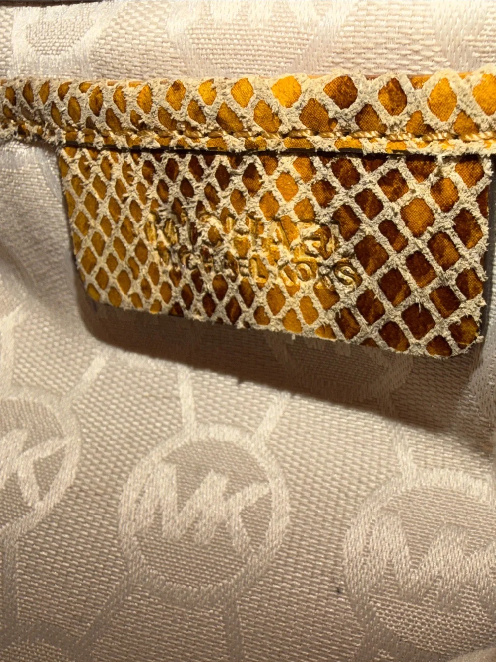 Michael Kors straps bold body