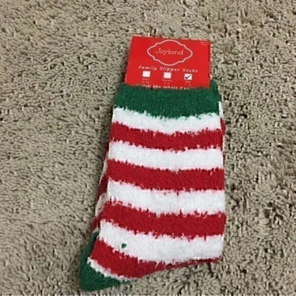 Joy land kid’s Christmas slipper  socks with grippers kids size 7-9