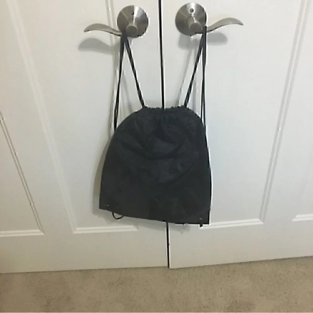 stringking black please