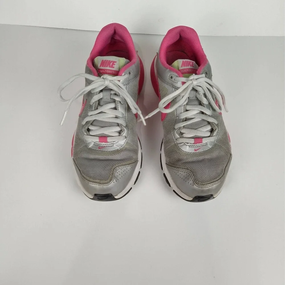 Nike dual fusion