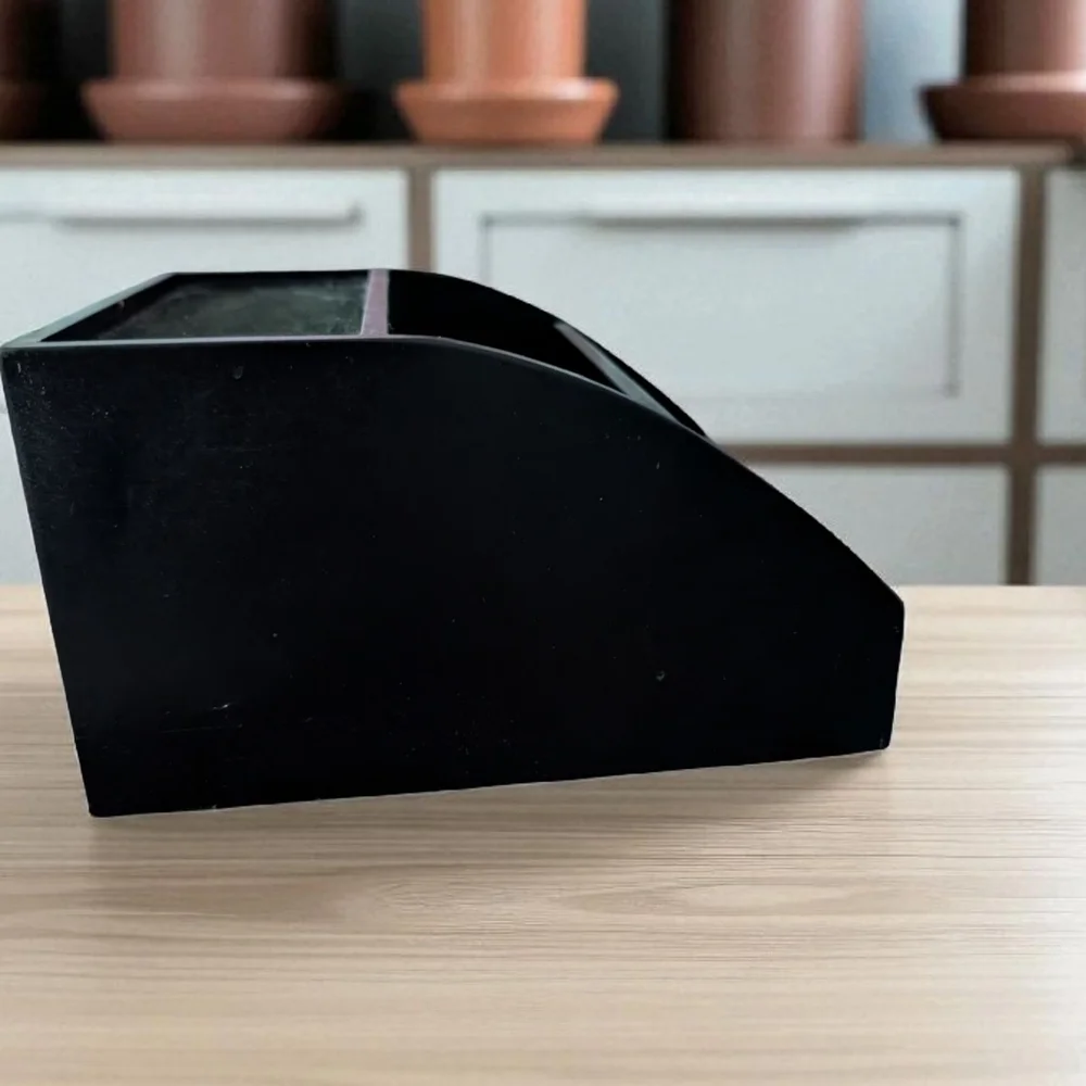 Unbranded sleek black