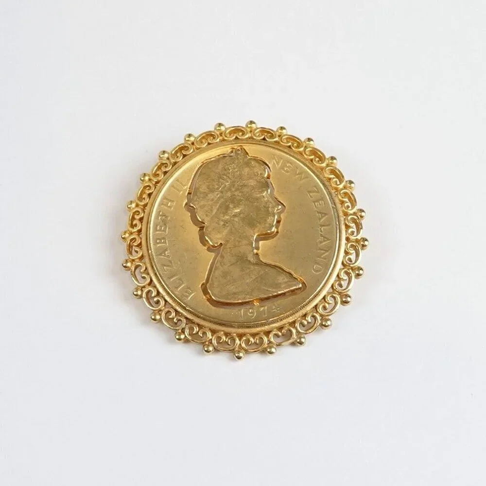 1974 Elizabeth II New Zealand Framed Cut Coin Brooch Gold Tone