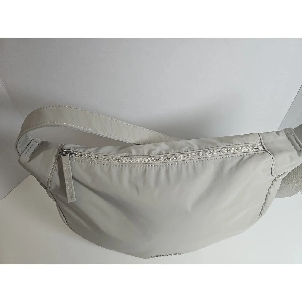 Athleta Bags‎ Womens All About Water Repellent Crossbody Bag Purse Hobo, Beige
