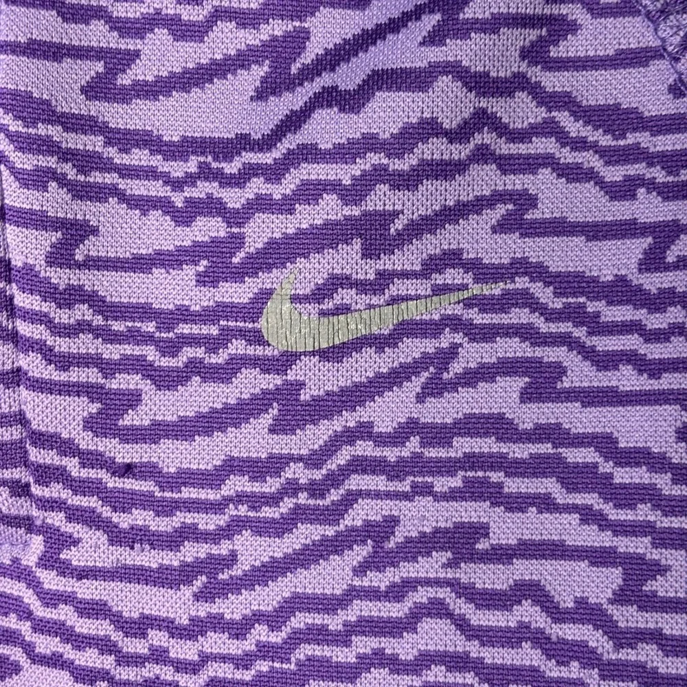 Nike all smoke