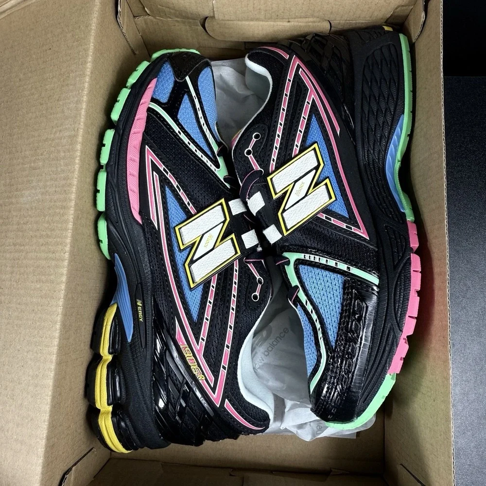 New Balance 1906R Womens Size 7 Shoes‎ Neon Black U1906RDM Lifestyle Mens 5.5