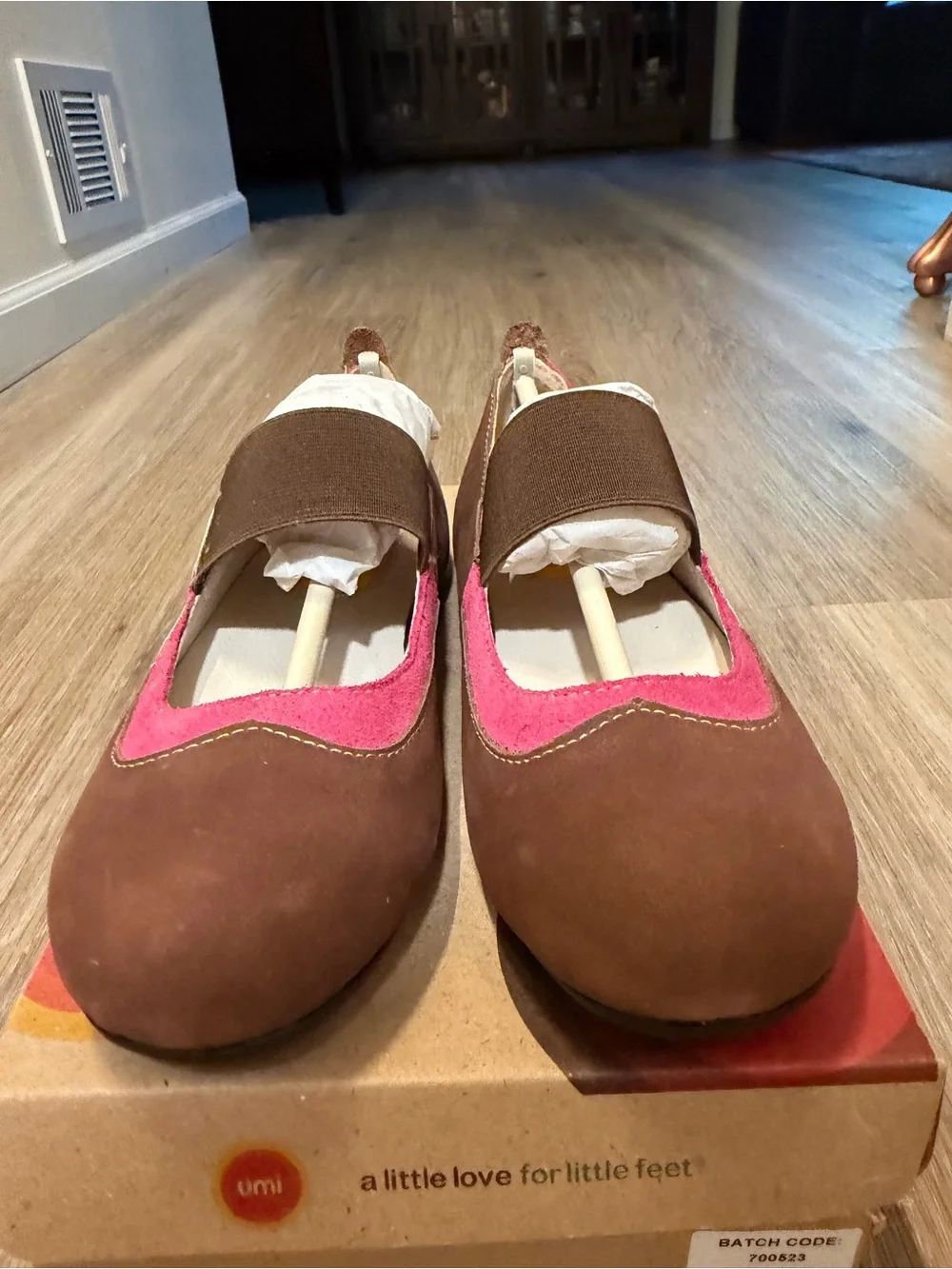 Mary Jane Umi Ballet Flat School Uniform Shoes Leather Size 1 US Girls EU32 NIB