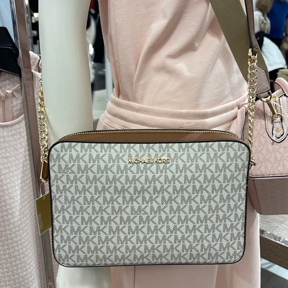 Michael Kors Jet Set Item Large East West Zip Crossbody Vanilla Signature