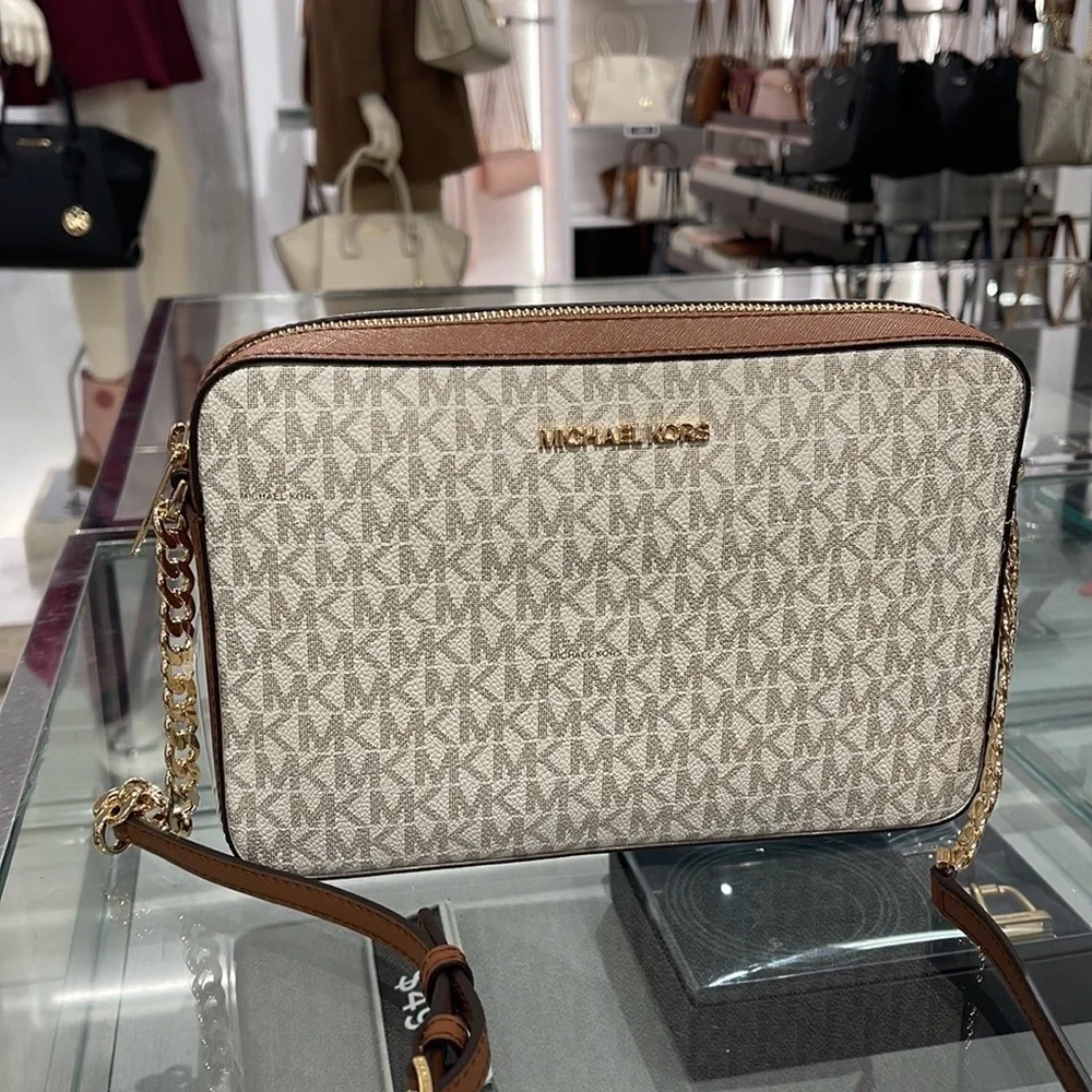Michael Kors Jet Set Item Large East West Zip Crossbody Vanilla Signature
