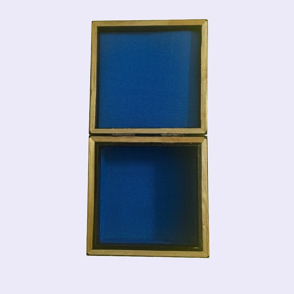 Vintage Soviet Era Straw Applique Trinket‎ Jewelry Box Russian Belarus 4x4