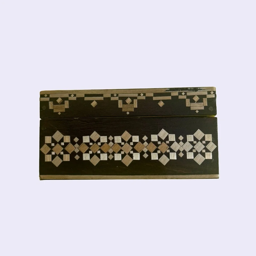 Vintage Soviet Era Straw Applique Trinket‎ Jewelry Box Russian Belarus 4x4