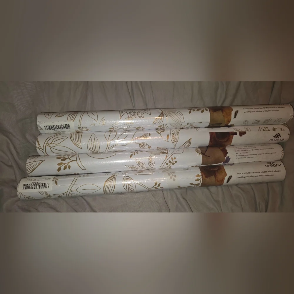 4‎ Rolls Floral Wallpaper Peel and Stick White and Gold Contact Paper Modern