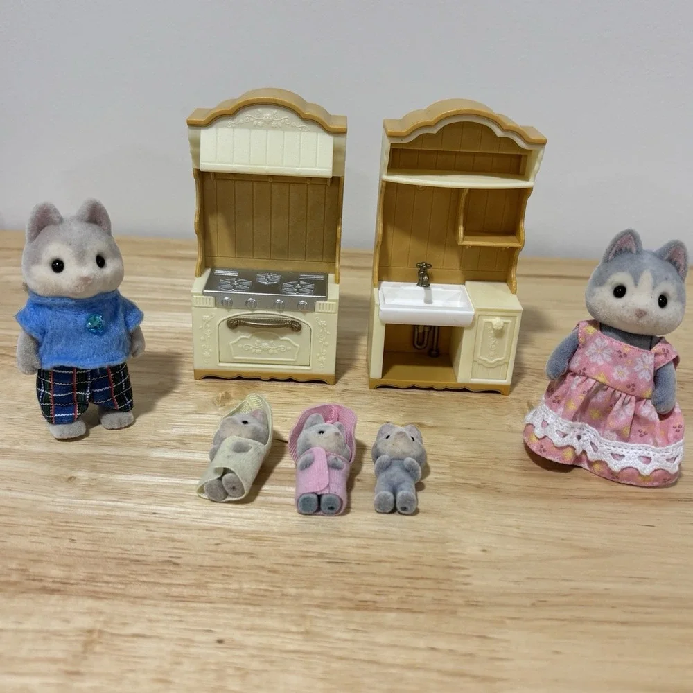 Calico Critters‎ Figures Lot Sylvanian Families Husky Dog Family Furniture READ