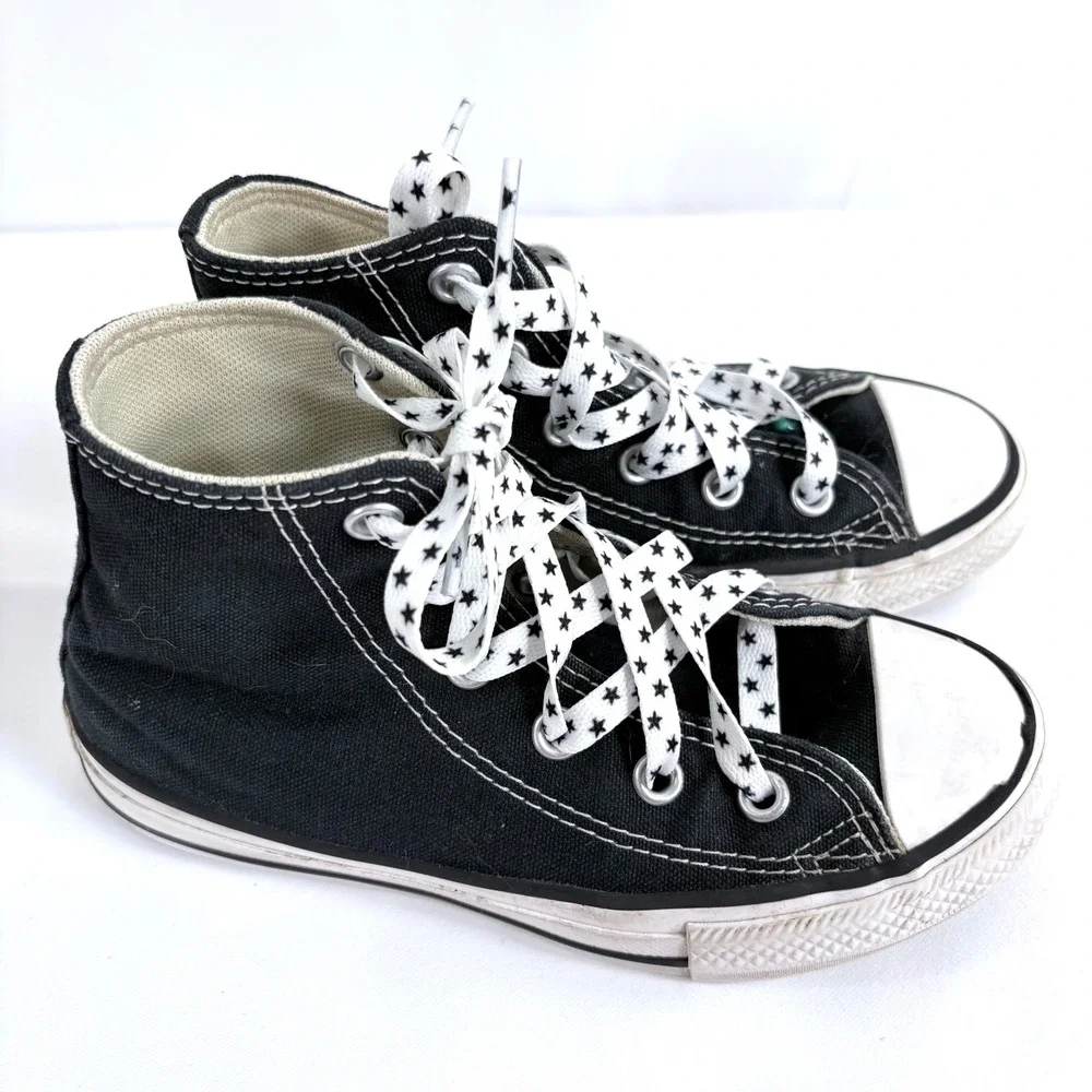 Converse sneakers home monochrome