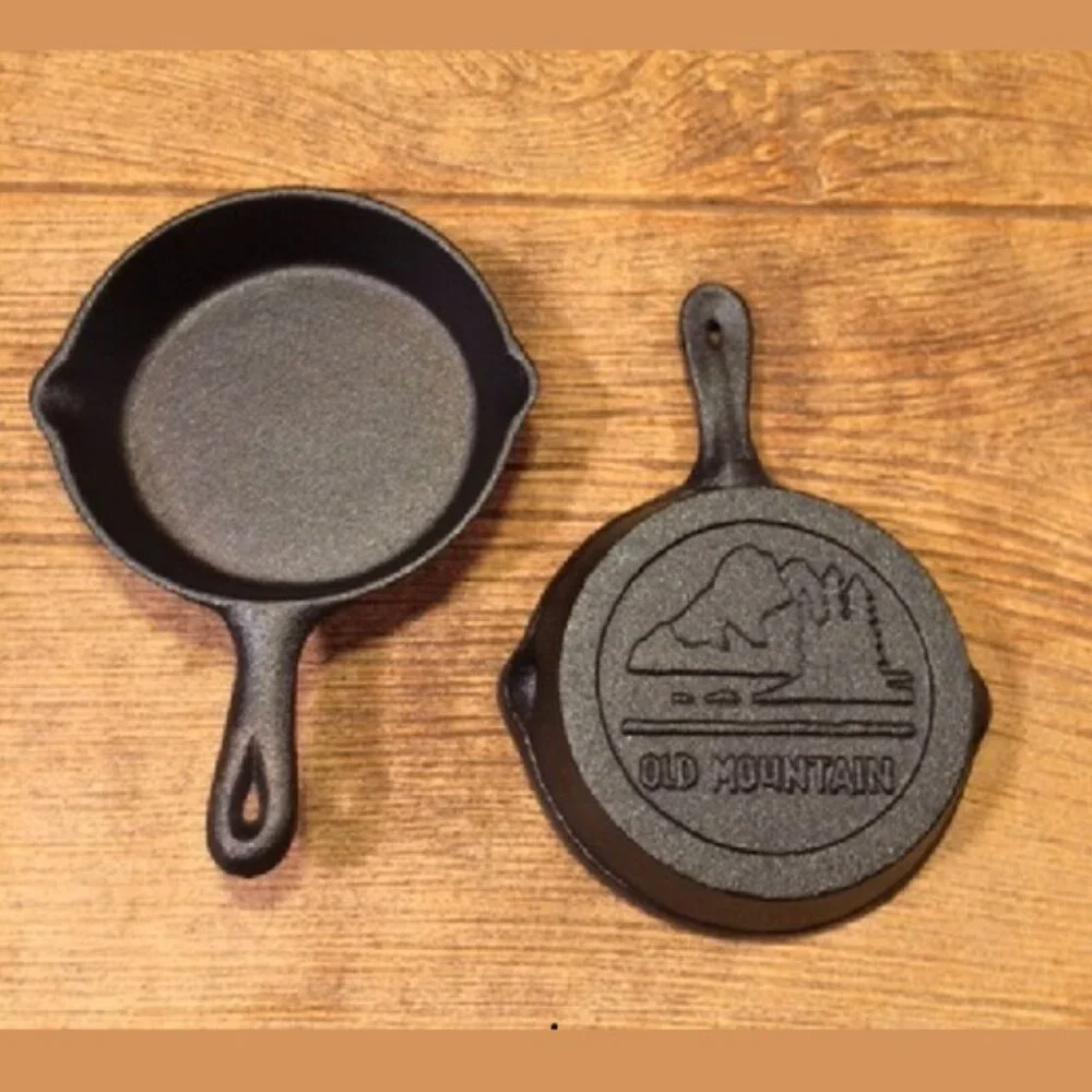 Four Old Mountain Cast Iron Mini-Skillet 4 1/2