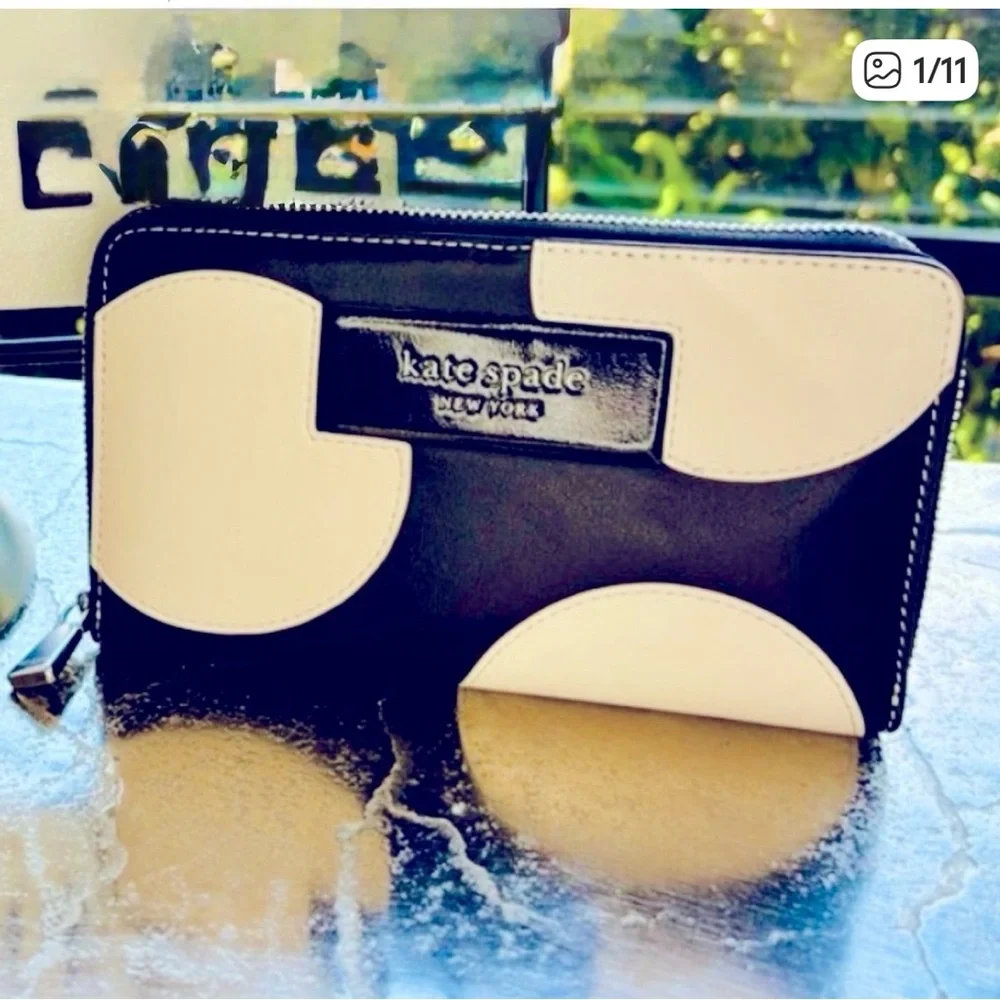 kate spade bold white stylish