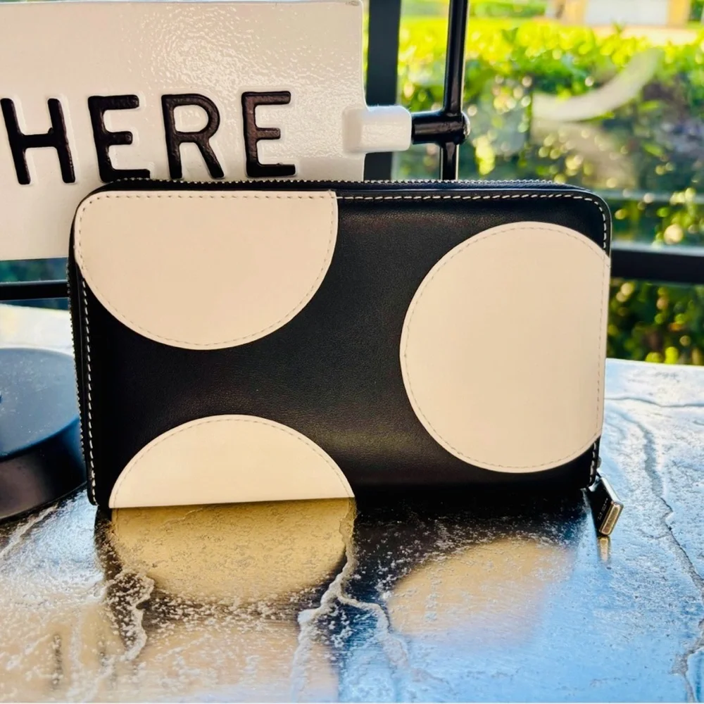 kate spade around black