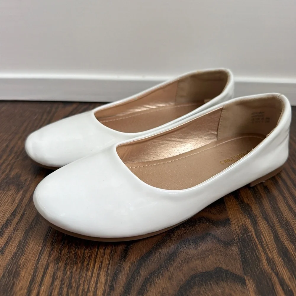Dream Pairs shiny patent