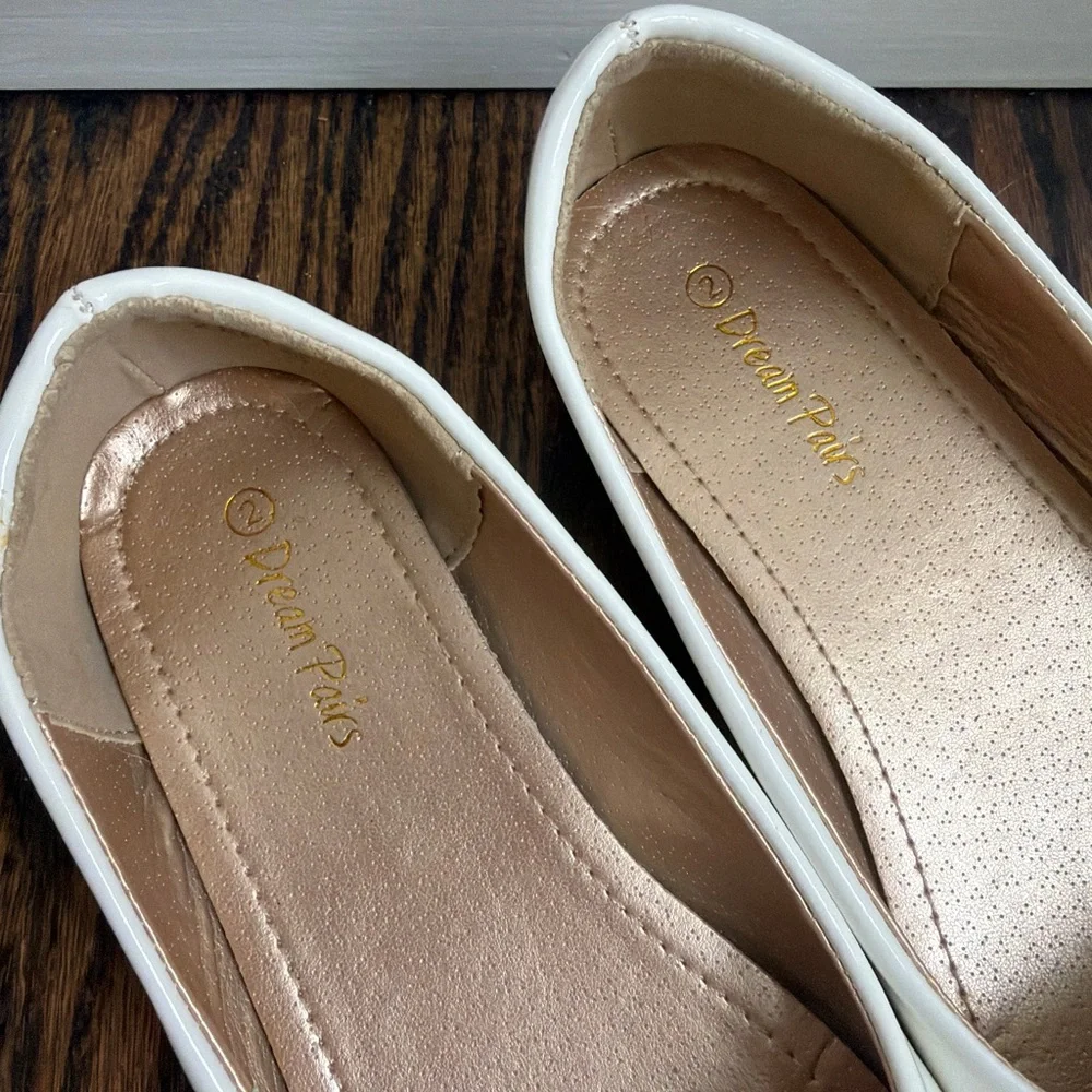Dream Pairs shiny patent