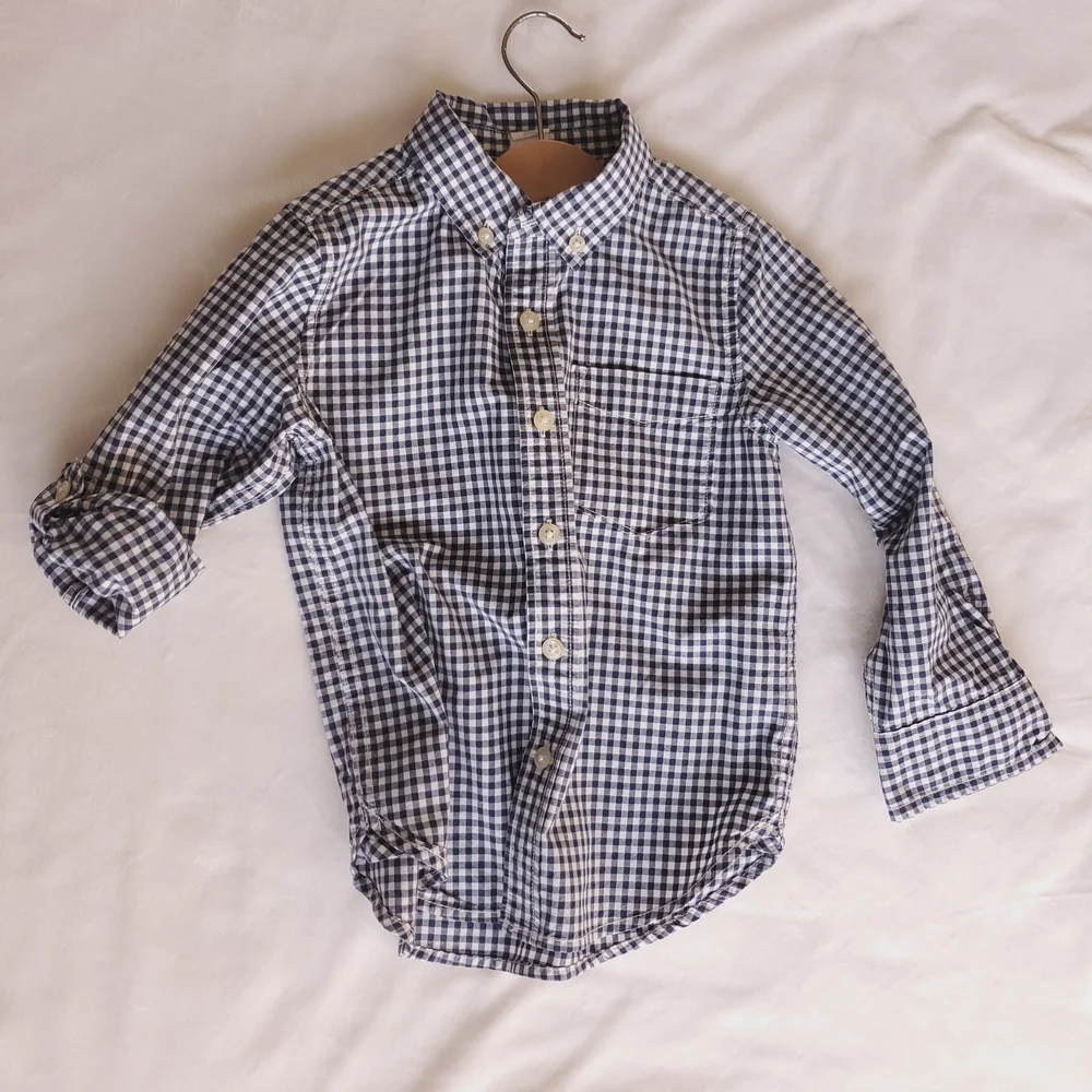 GAP Classic Checkered Button-Up Shirt