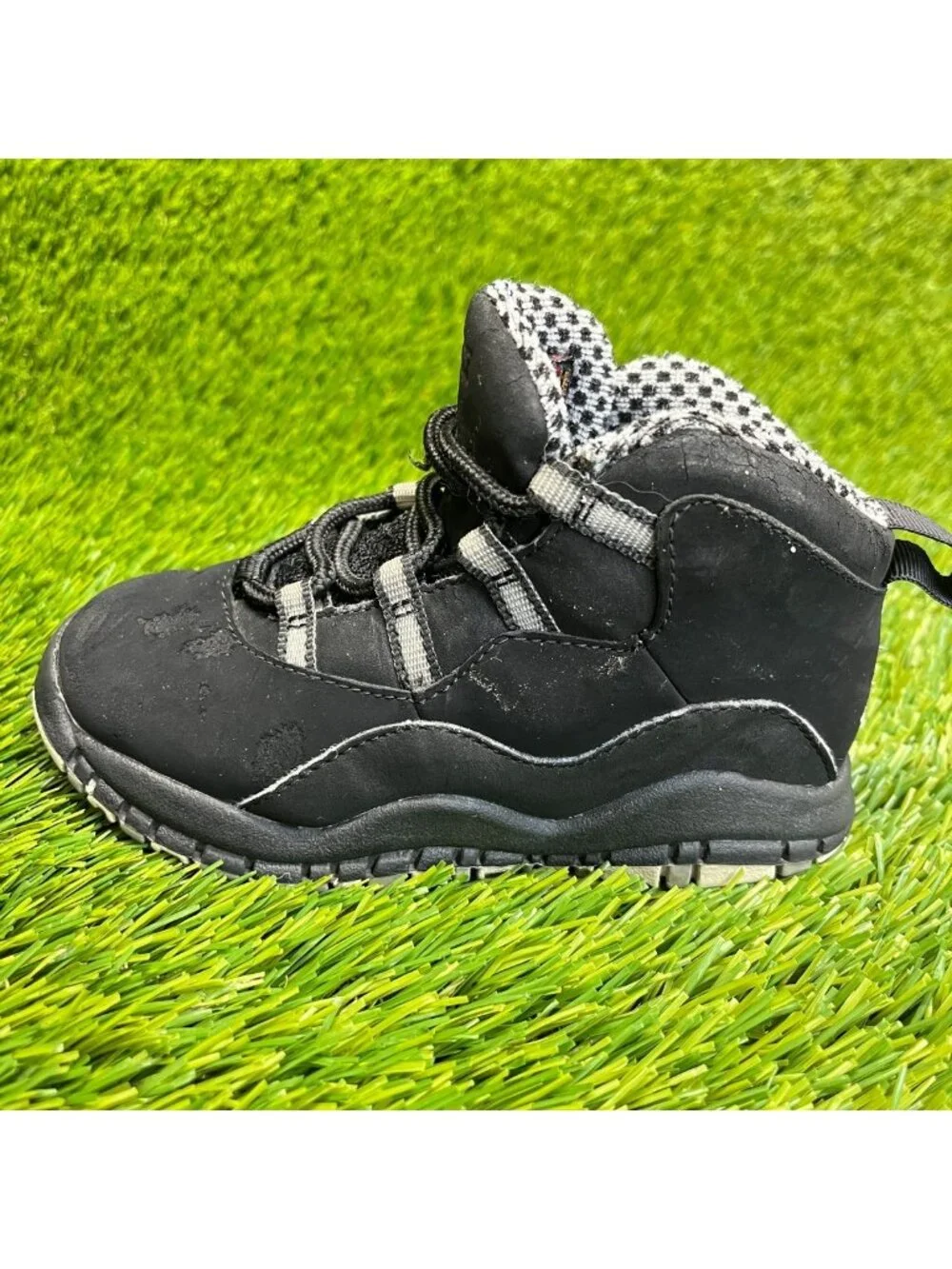 Nike please review