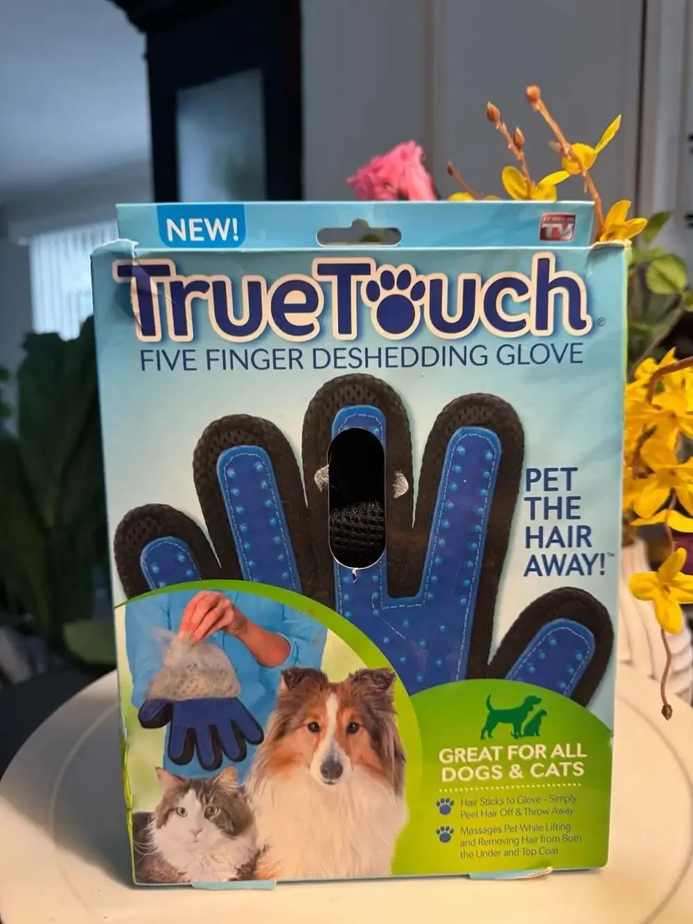 True Touch Five Finger Deshedding Pet Grooming Glove