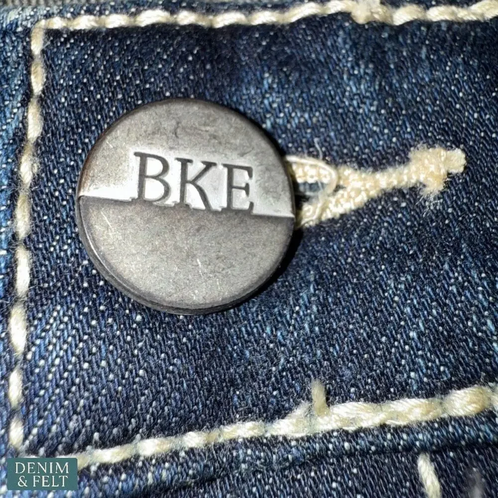 BKE‎ Stella Slim Fit Low Rise Denim Shorts Dark Wash Size 27 Casual Summer Jean