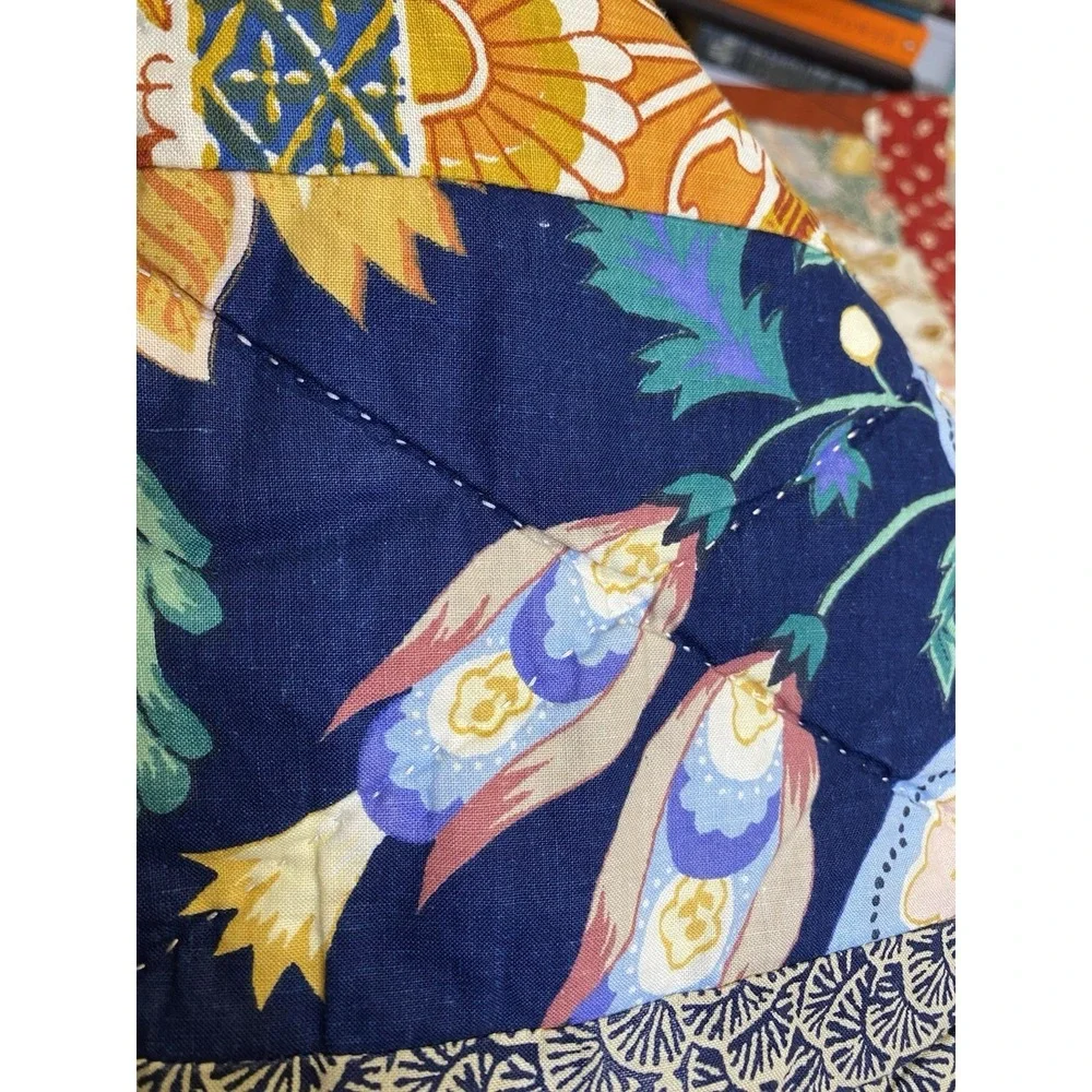Vintage Handmade Hand Sewn Quilt 76x82