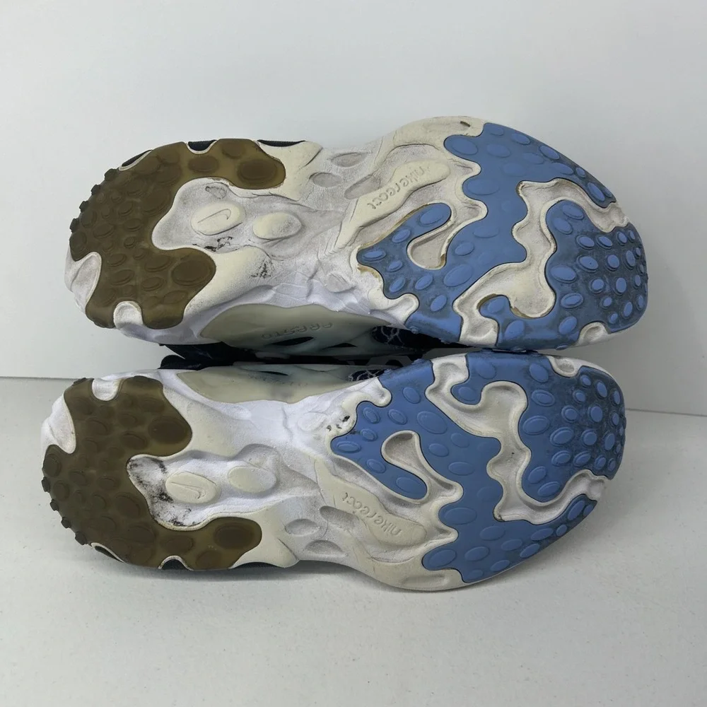 Nike these shoes