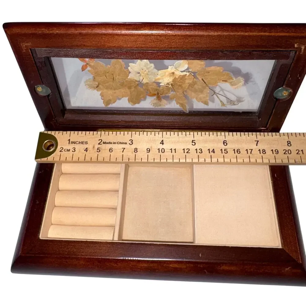 Vintage Bombay Co Musical Jewelry‎ Box Wood Pressed Flowers Plays Love Story