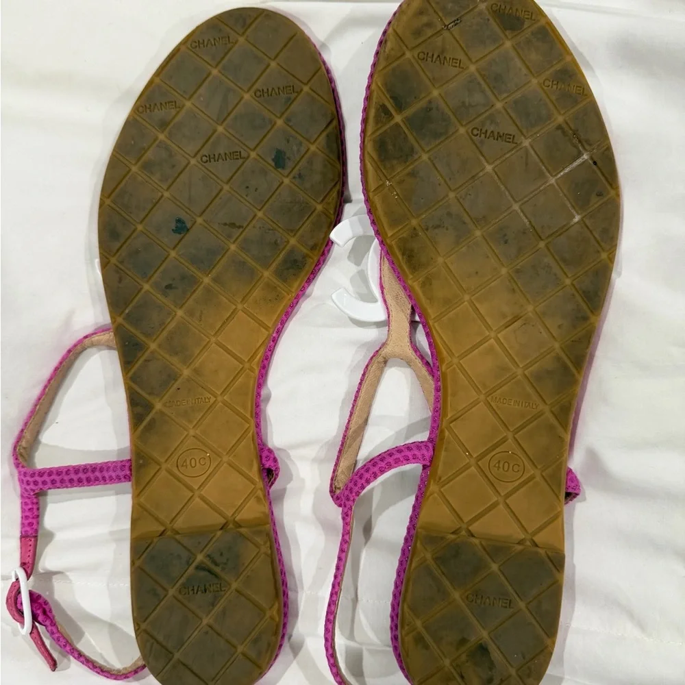 CHANEL comfortable into