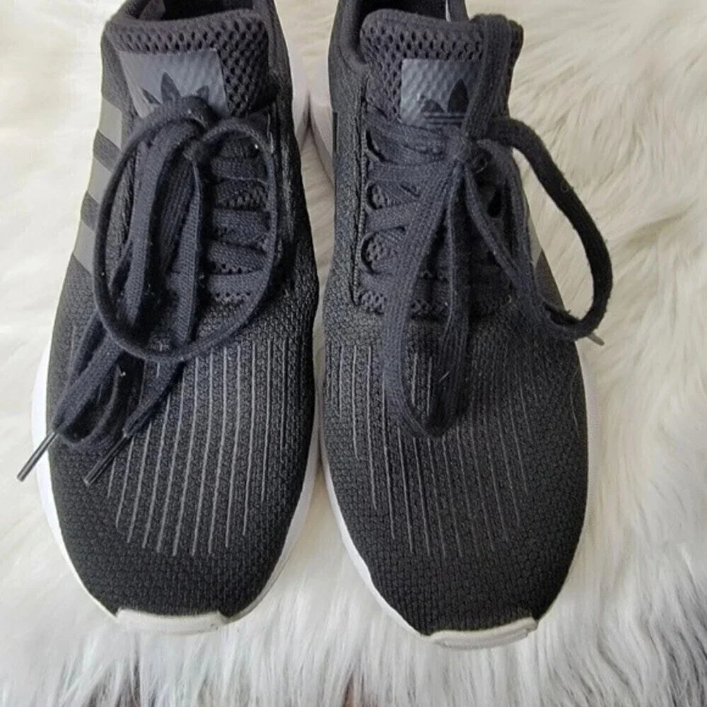 adidas swift run
