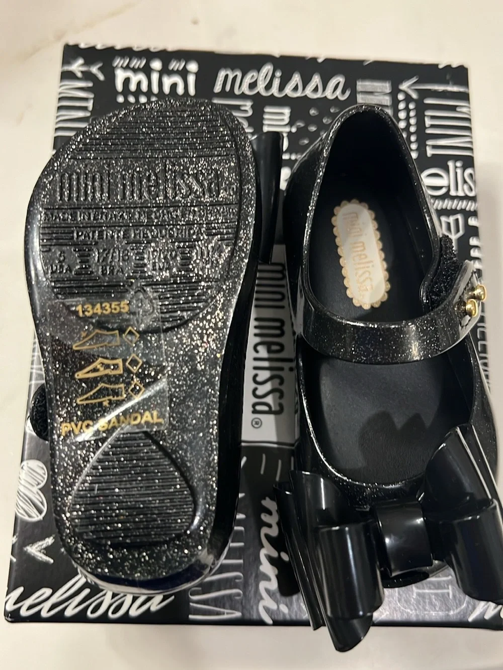 Melissa glossy black