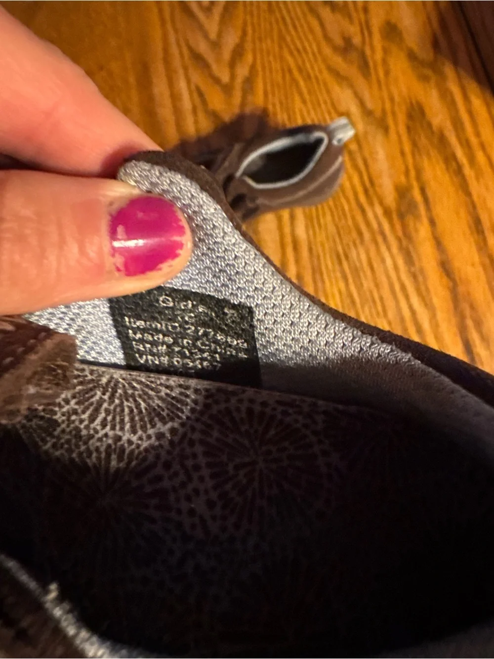 L.L. Bean jane fastening