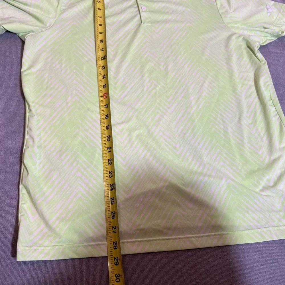 adidas short zigzag placed