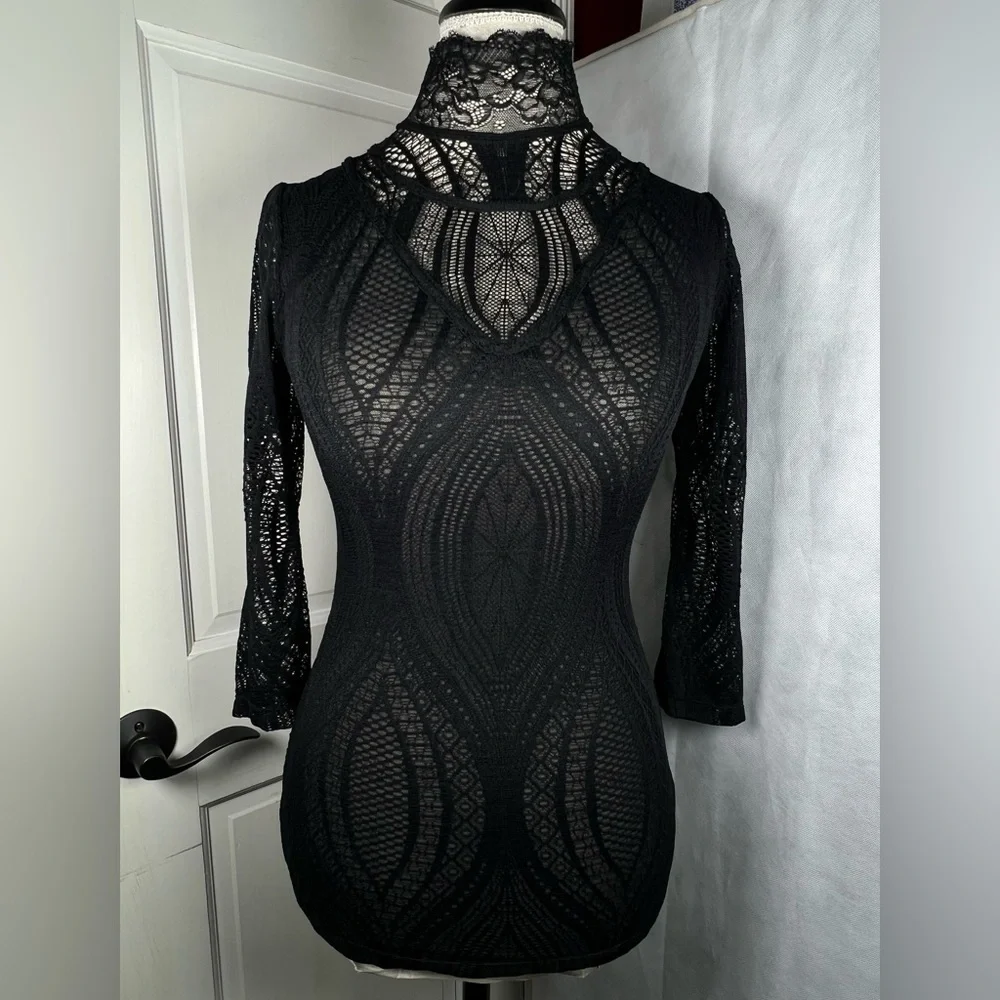 Free People Black Lace Women's Tunic Top Body Hugging 3/4 Sleeves Size Small