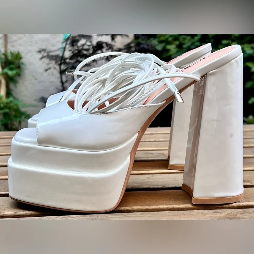 WET KISS Platform Gladiator Heels